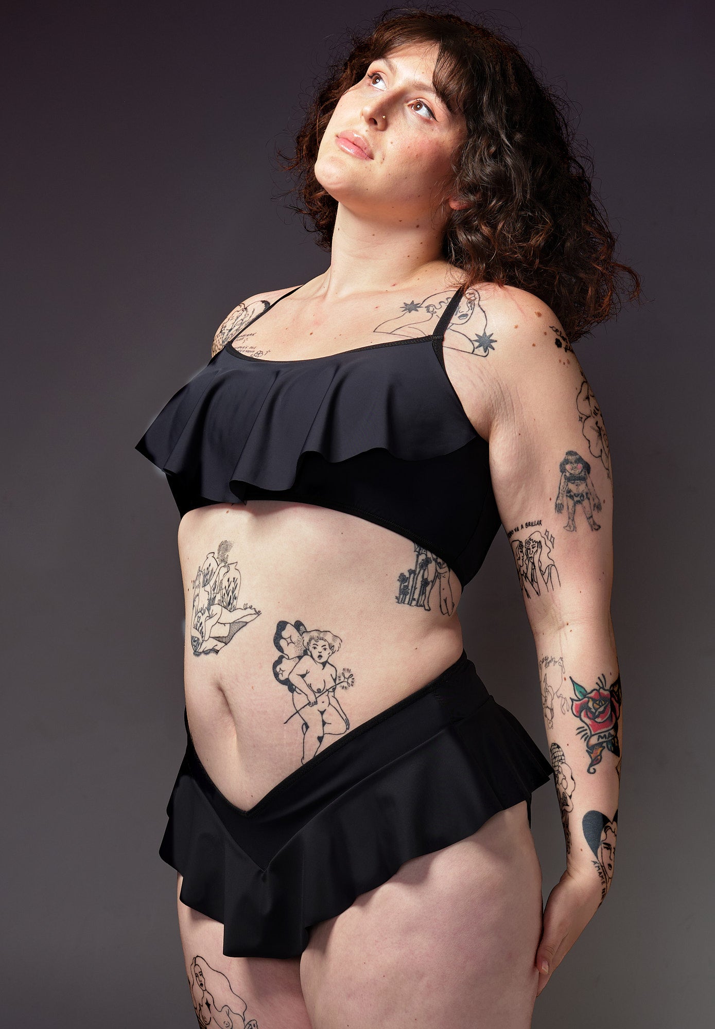 Tucking Bikini Brief Ruffle black